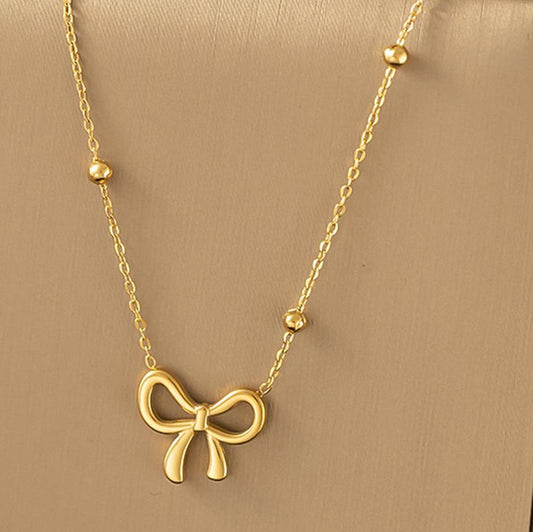 Gold Bowknot Pendant Choker Necklace