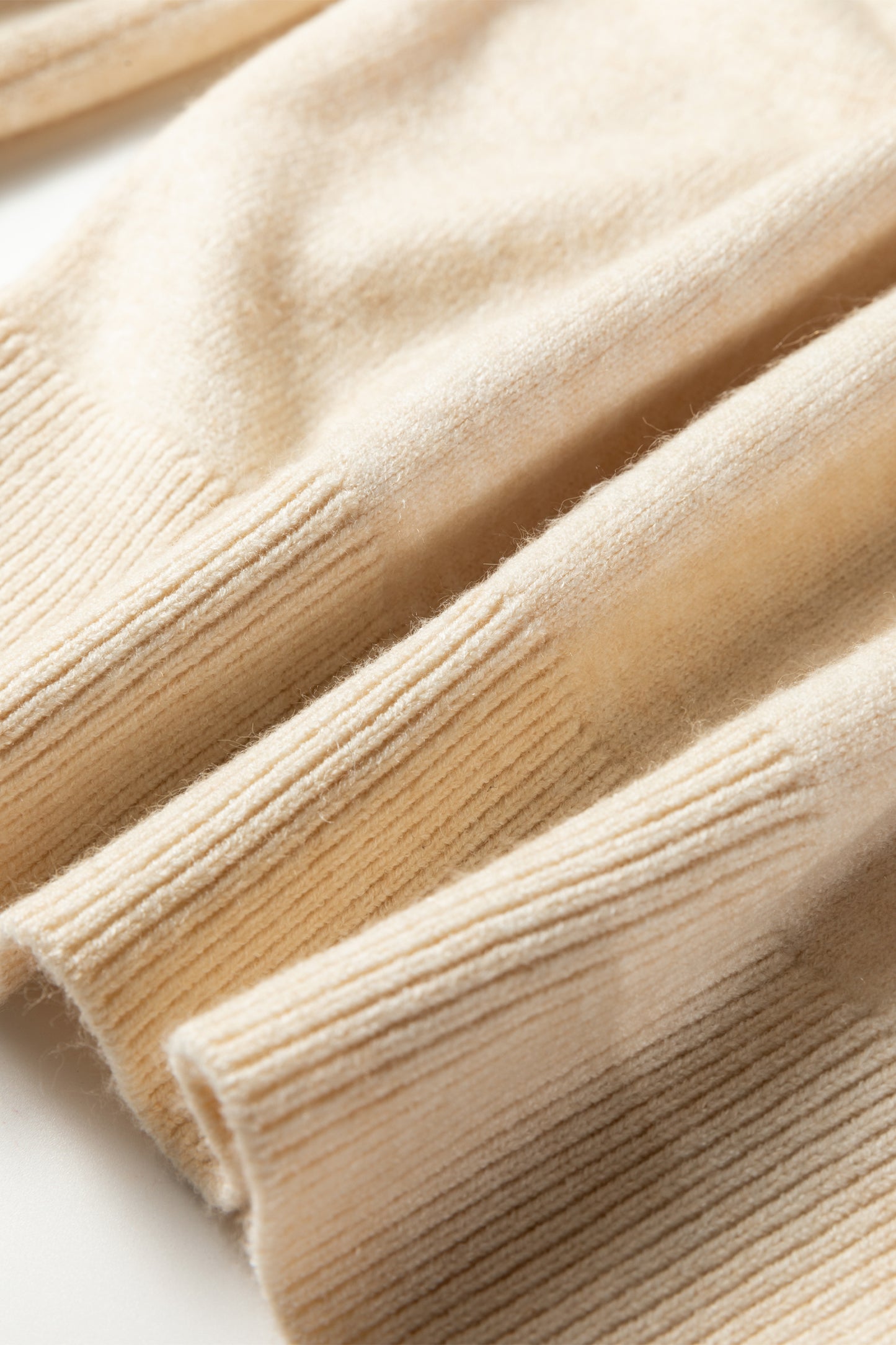 Jet Stream Lace Trim Patchwork Buttoned Cuffs Loose Sweater